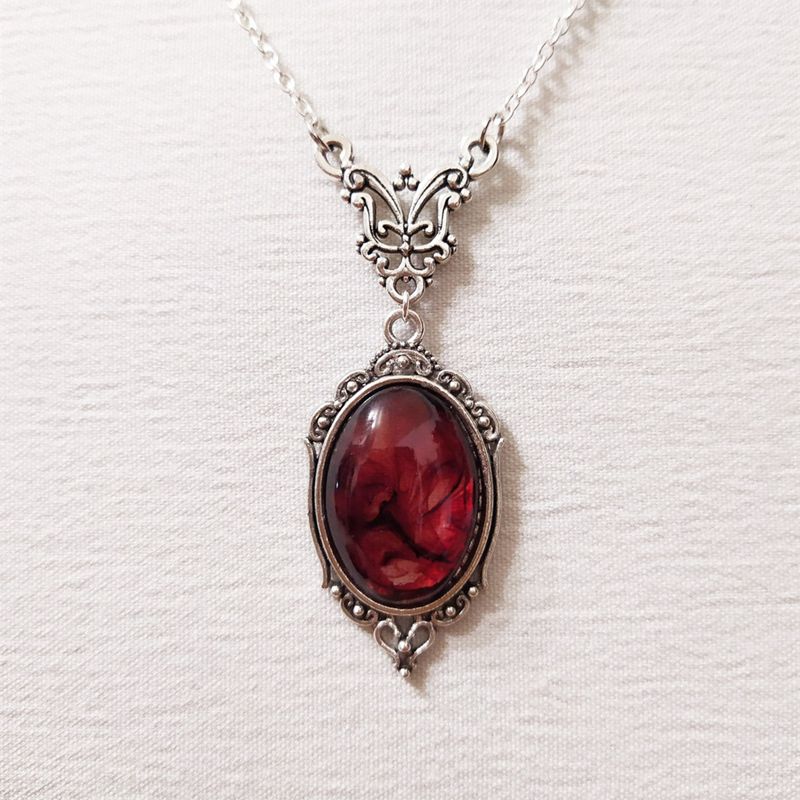 Collar gótico con dije de cuar - Women'S Vampire Accessories reseña y precio